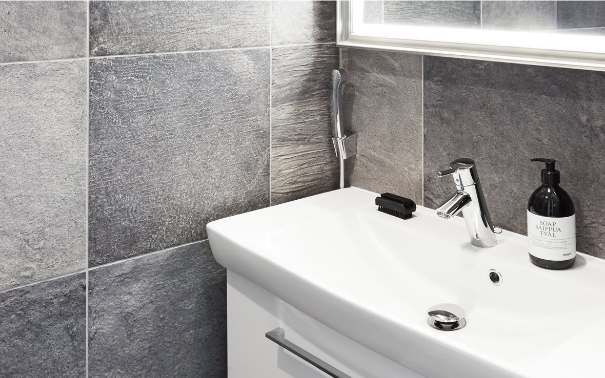 Kivikuosinen pieni wc