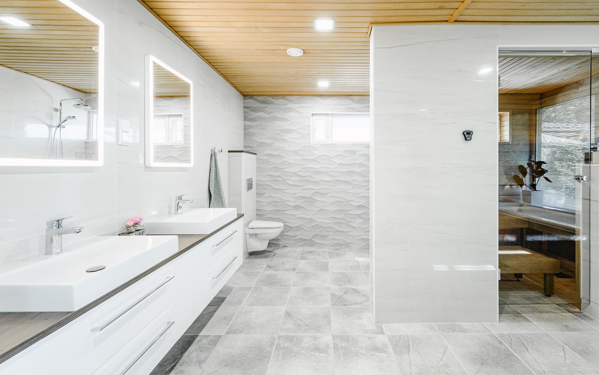 Vaalea ja harmoninen kotikylpylä