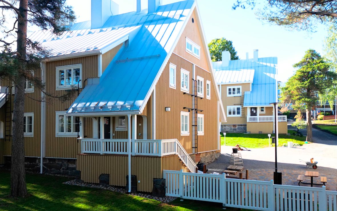 Niiralan Kulman hirsitalojen peruskorjaus