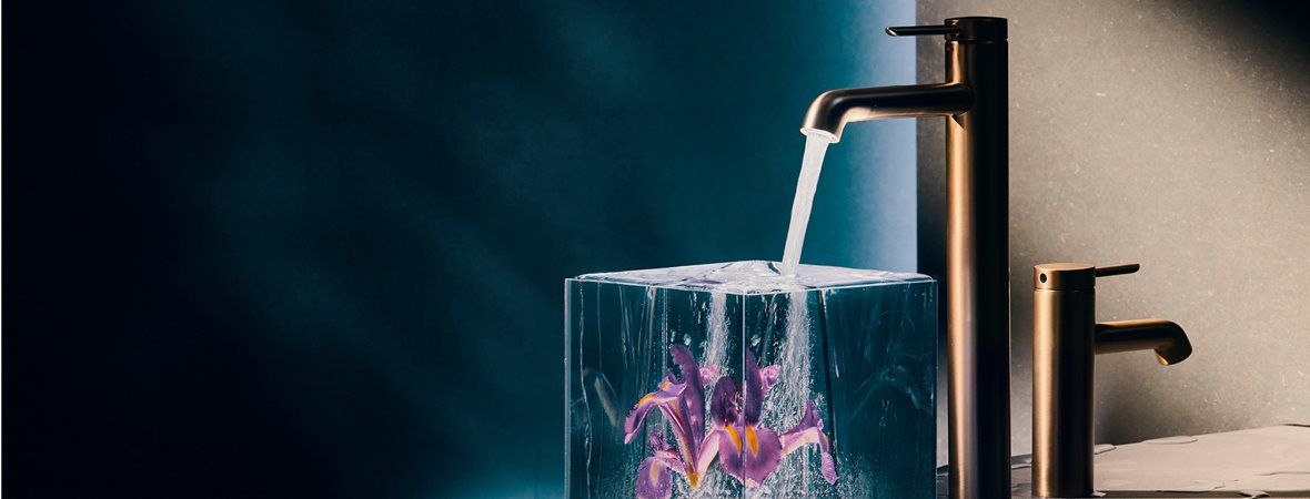 Damixa Iris -hanat ja suihkut