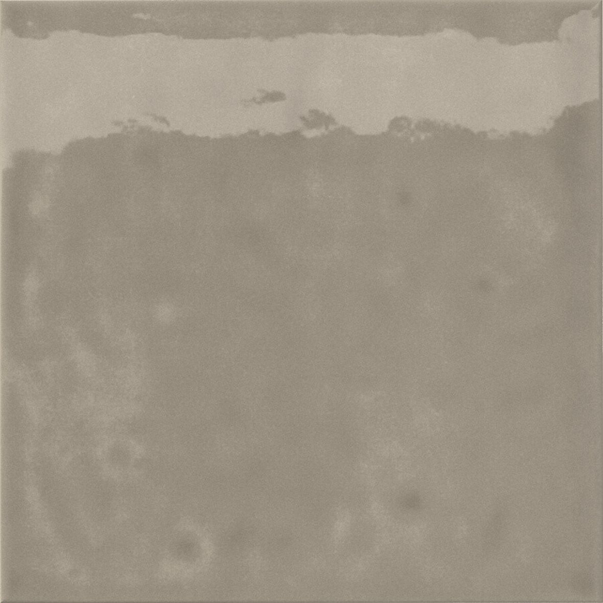 Pukkila Splash Element lasitettu porcelanato seinälaatta 15X15 Grey Smoke laineileva kiiltävä harmaa yksivärinen