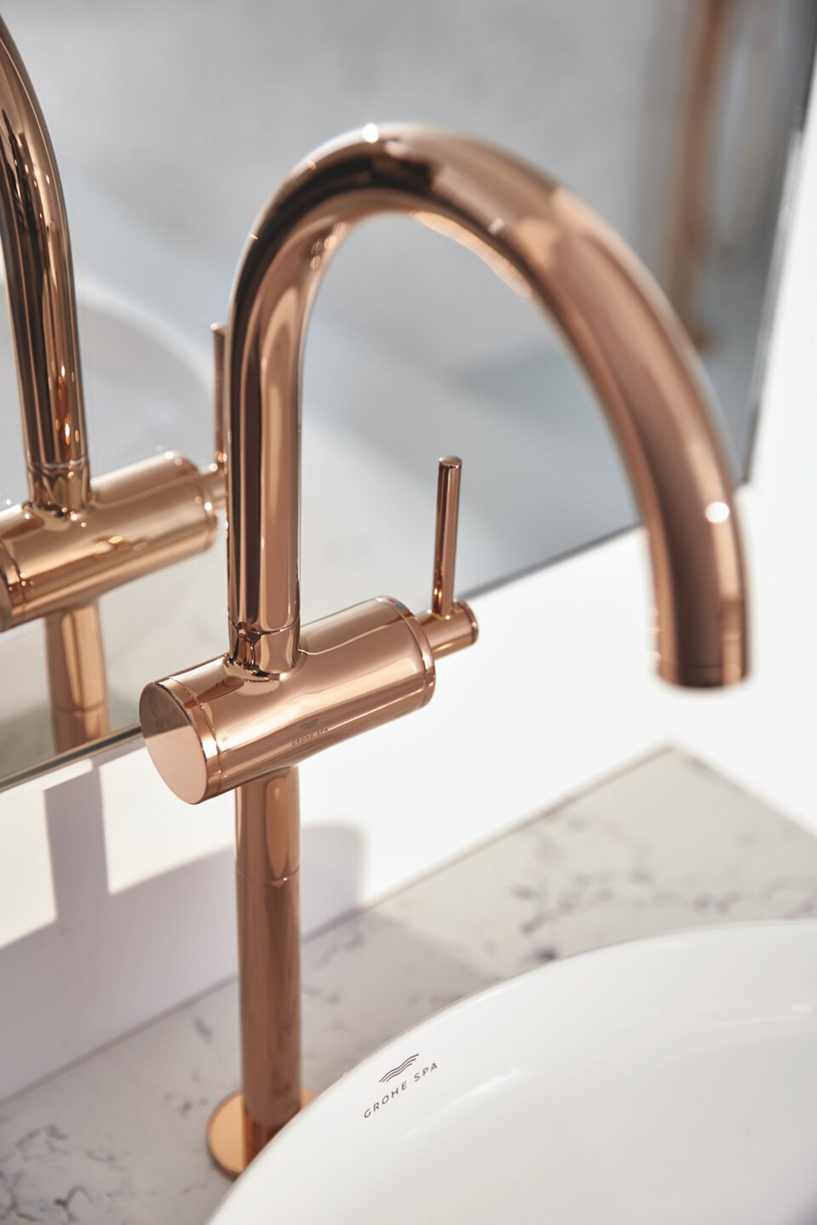 WC, GROHE SPA Atrio, GROHE SPA Atrio XL pesuallashana warm sunset sisältää push-open pohjaventtiilin, GROHE SPA Airio, GROHE SPA Airio malja-allas 45X45X12 cm kiiltävä valkoinen PureGuard posliini kiiltävä valkoinen
