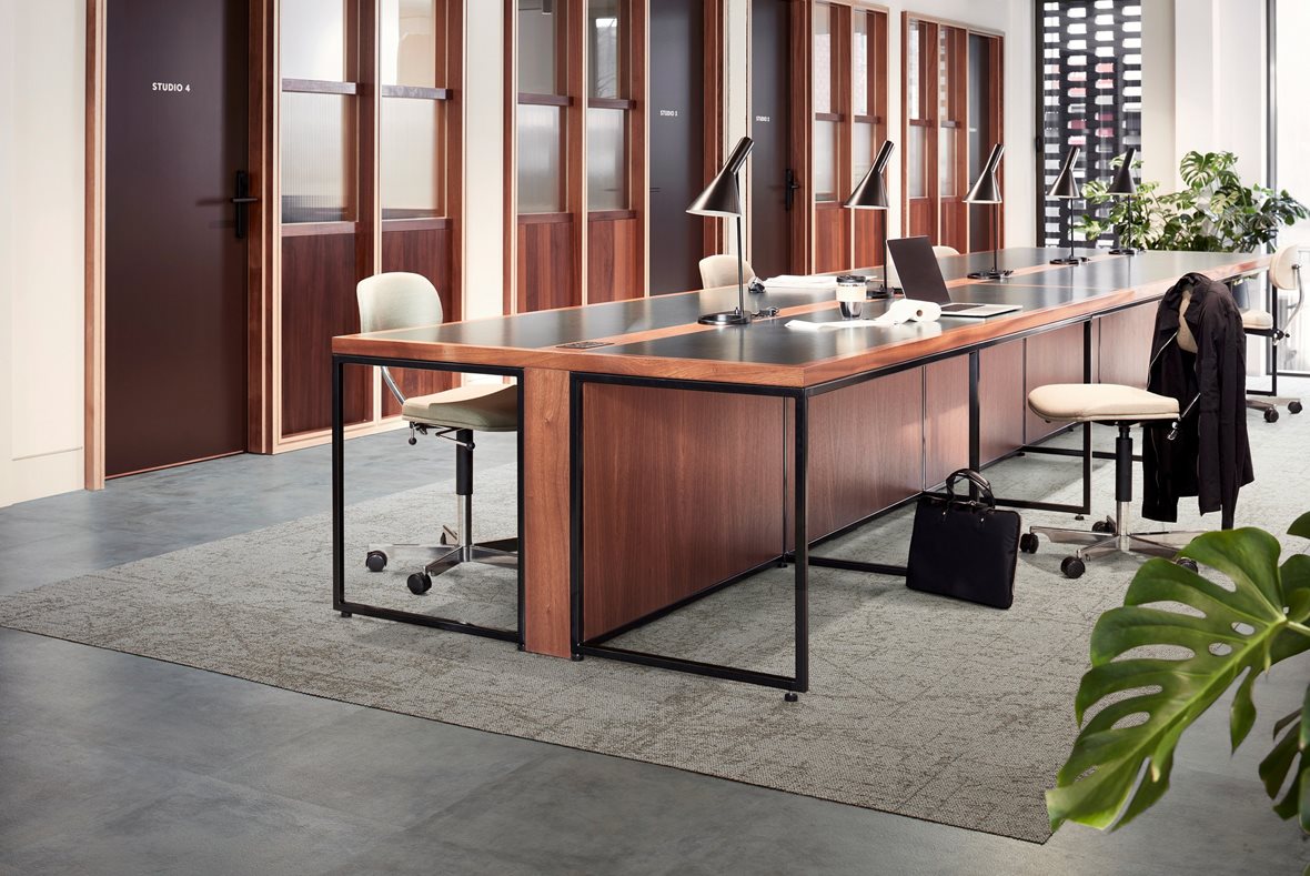Toimistotilat, Klassinen, Interface Ice Breaker, Interface Ice Breaker tekstiililaatta 4282024 Pestle 50X50, Interface Textured Stones, Interface Textured Stones vinyylilaatta A00302 Cool Polished Cement 50X50