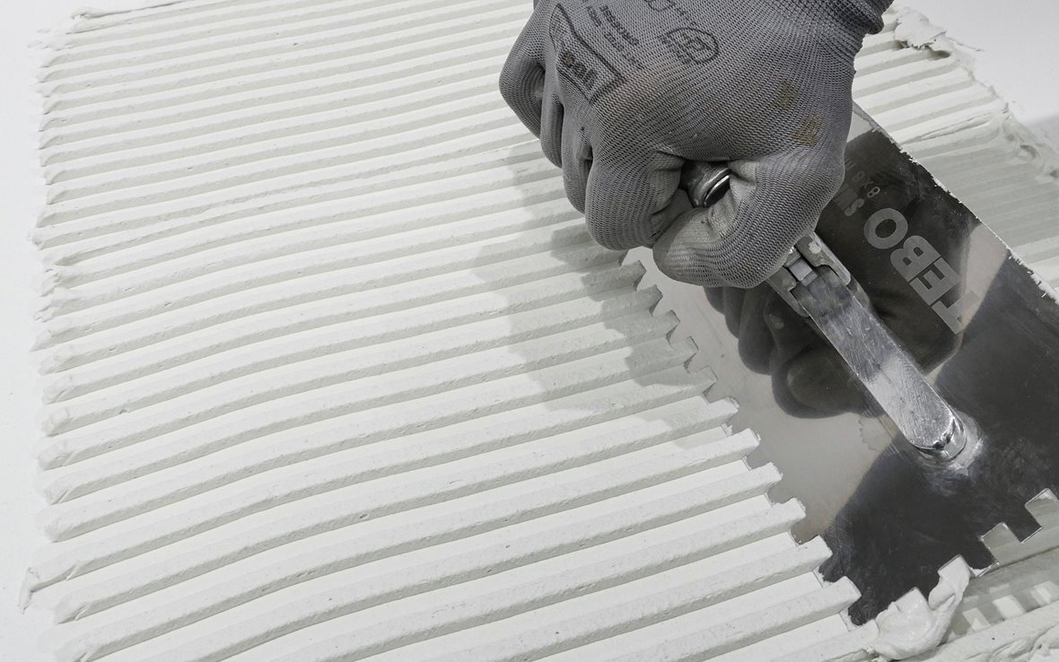 Tuotekategorian Laatoitus ja vedeneristys, liimat ja tasoitteet havainnekuva