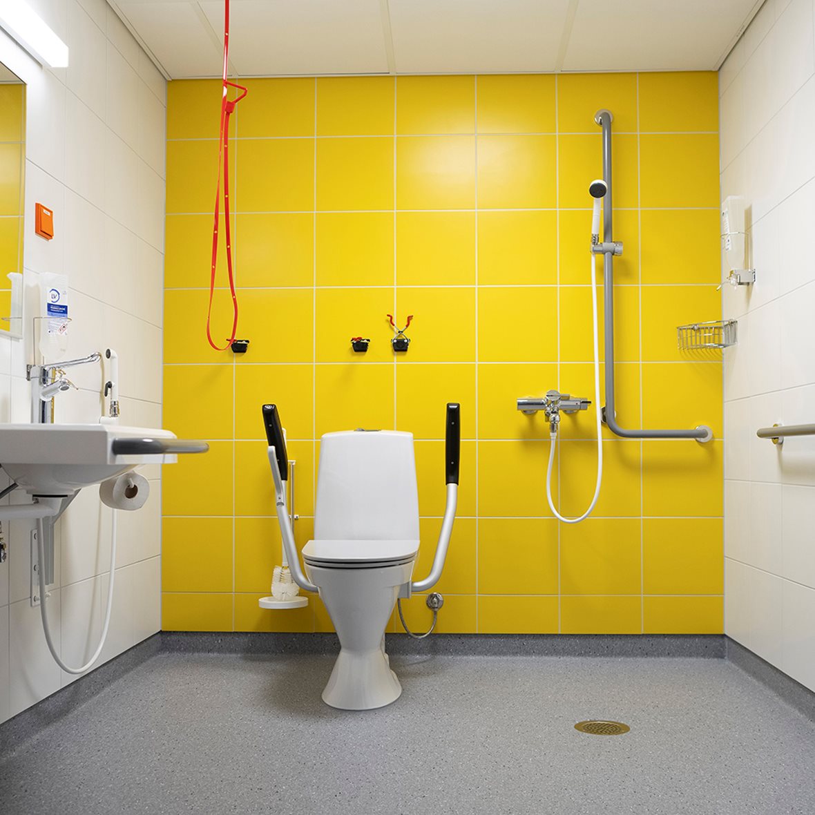 Esteettömät kalusteratkaisut terveydenhuollon projekteissa