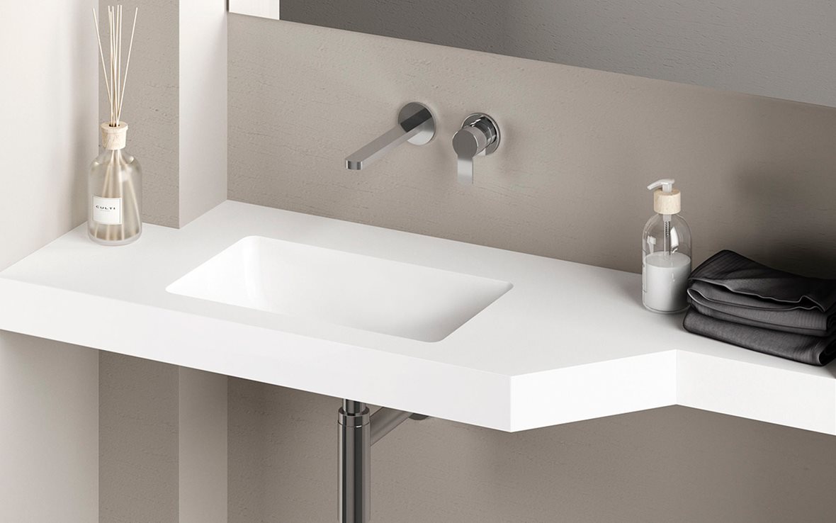 Erilaiset allasmallit-kuva